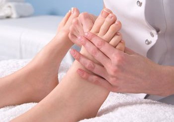 12 lưu ý trong chăm sóc bàn chân người bệnh đái tháo đường